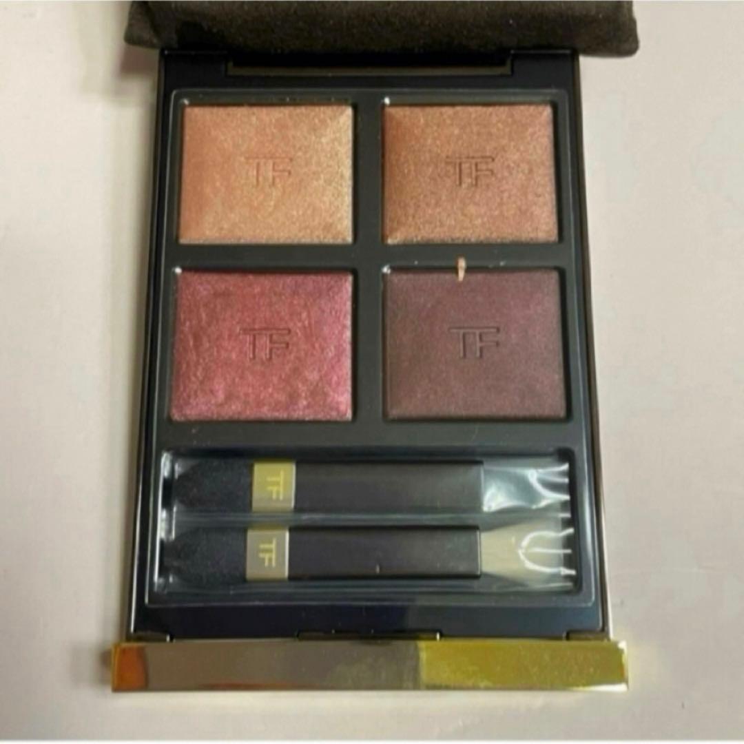 TOMFORD アイカラークォード　04 HONEYMOON