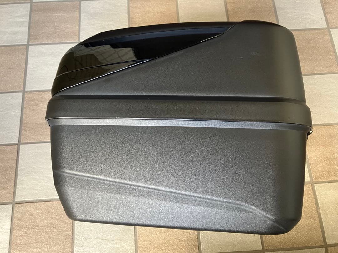 GIVIリアボックス モノロック 32L B32NB バイク用 トップケース