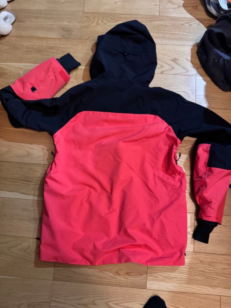 MHWスノーウェア　海外限定カラー　日本未展開