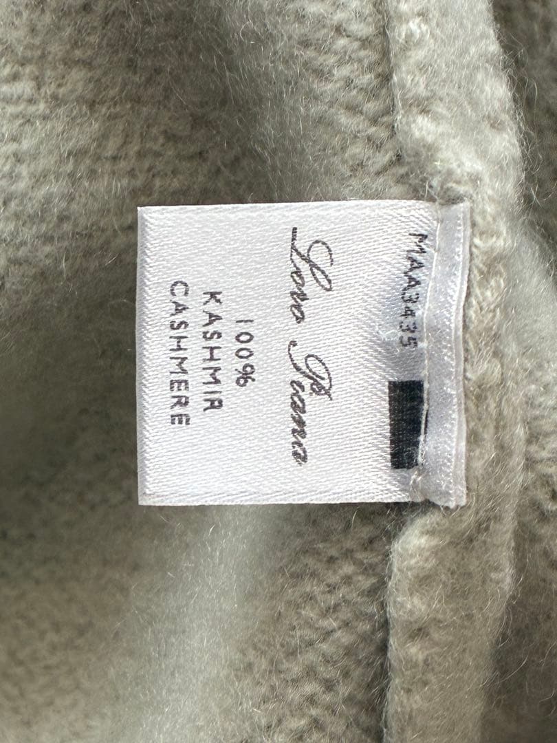 LoroPiana （ロロピアーナ）　カシミアニット