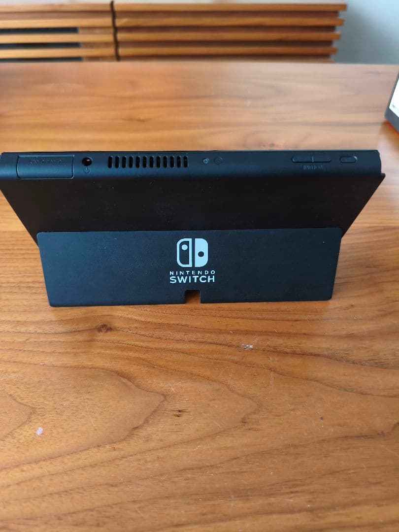 【美品】【即日発送】Nintendo Switch 有機ELモデル 本体