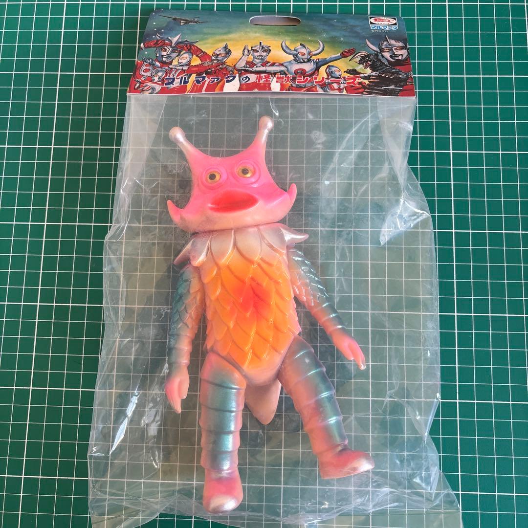 ブルマァク　ギロ星獣（ピンク）