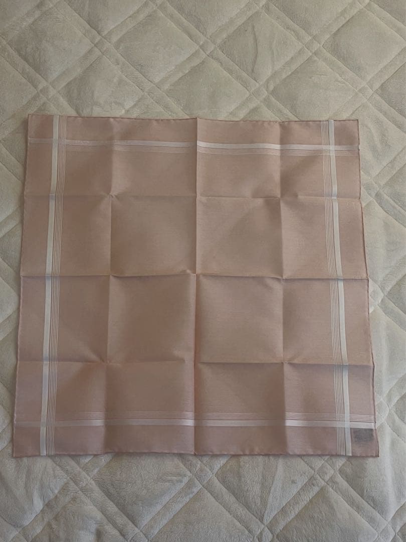 HERMES ハンカチーフ ジャカード 《Hレリーフ》