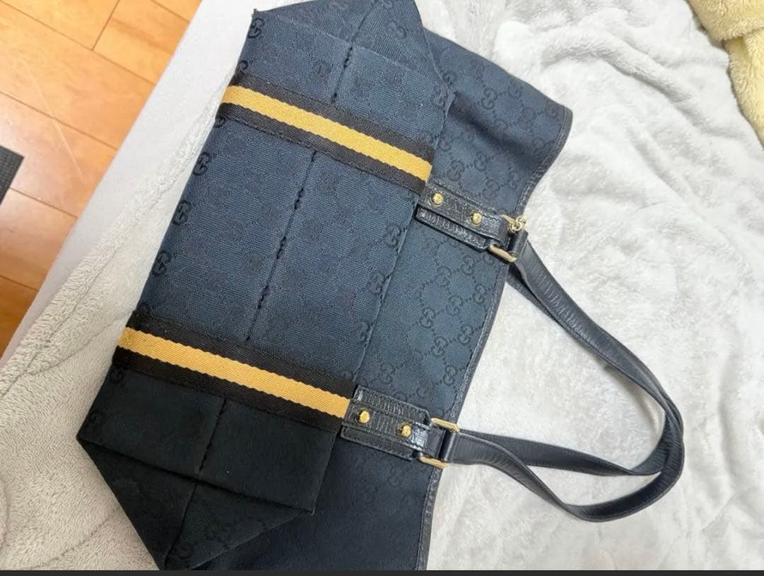 GUCCI GGキャンバス トートバック