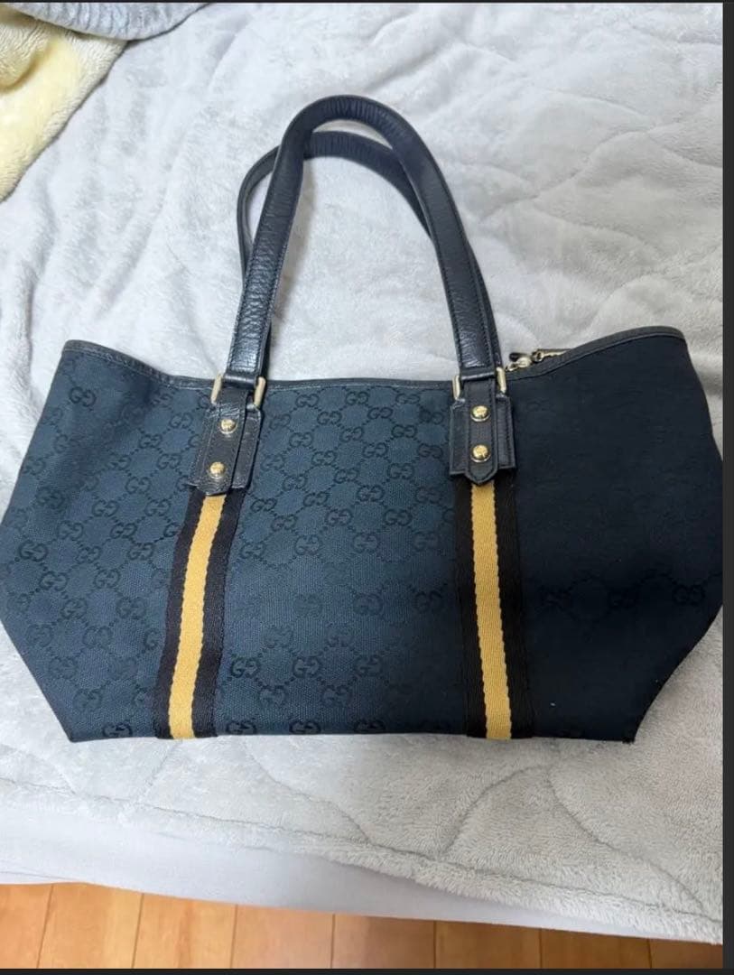GUCCI GGキャンバス トートバック