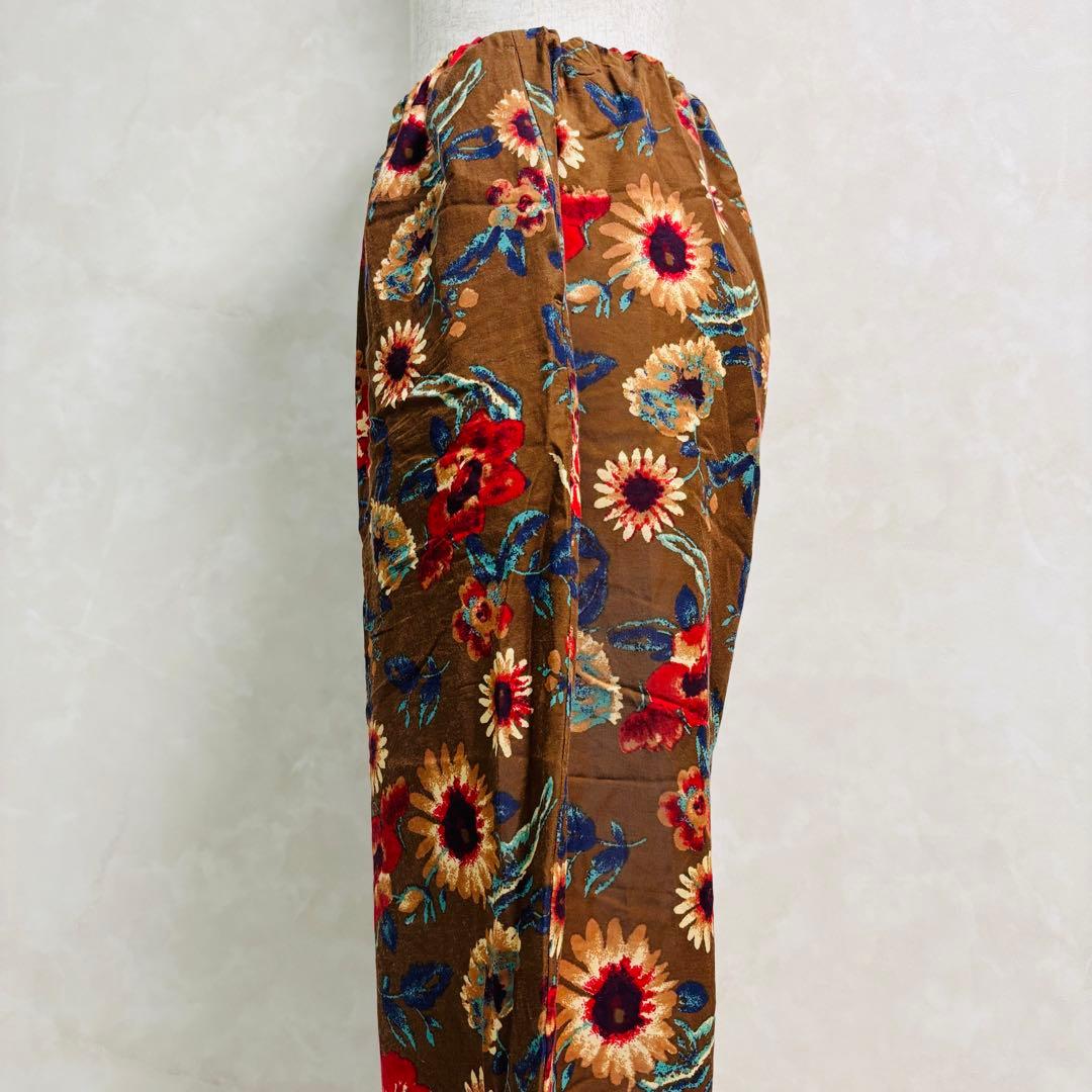 ユニ　コットンキュプラ　フラワープリント総柄カジュアルパンツ