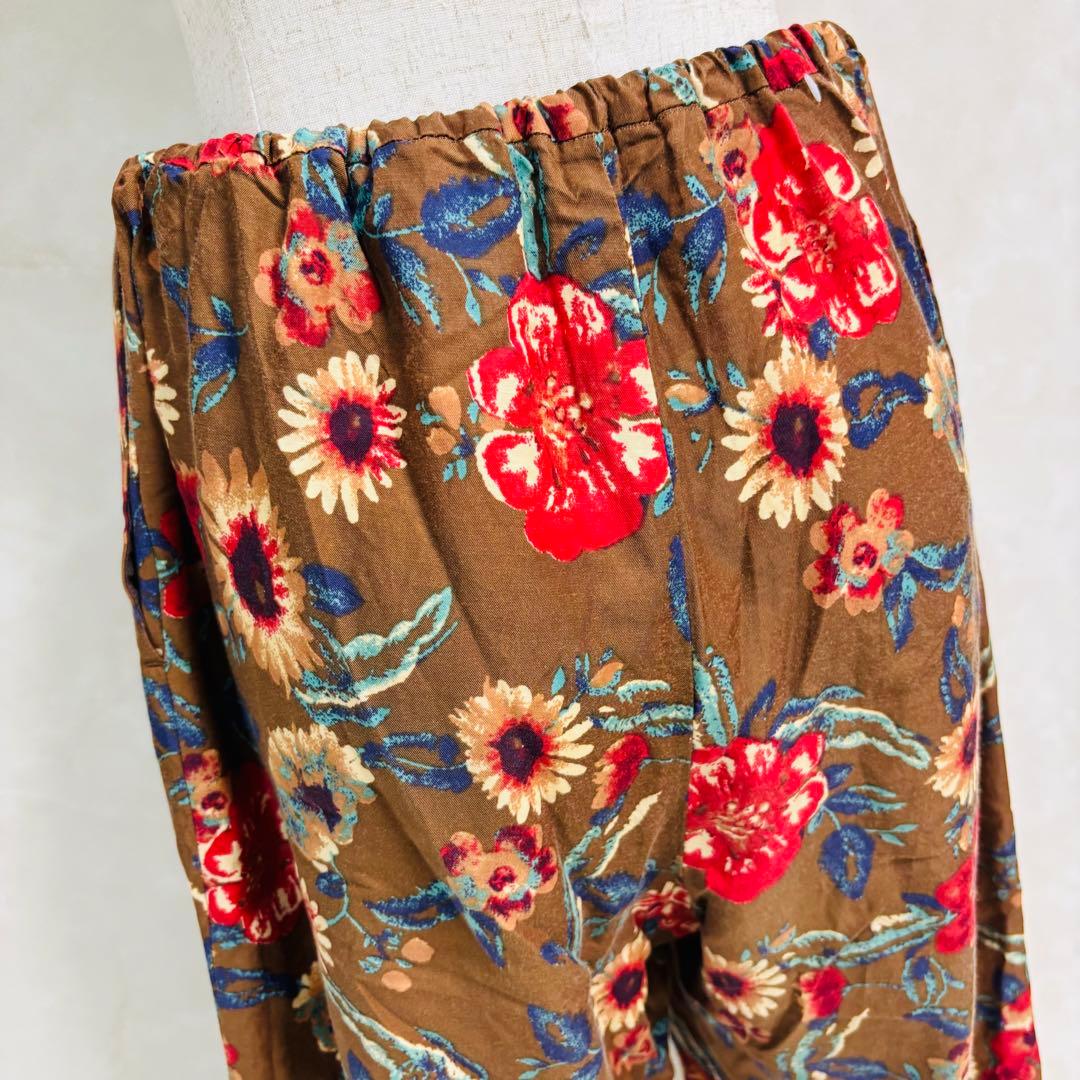 ユニ　コットンキュプラ　フラワープリント総柄カジュアルパンツ