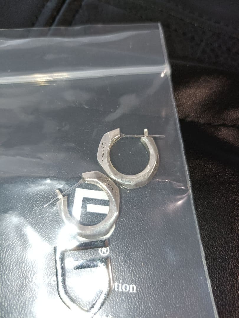 【美品】GARNI クロッケリー　シルバー フープピアス 両耳用