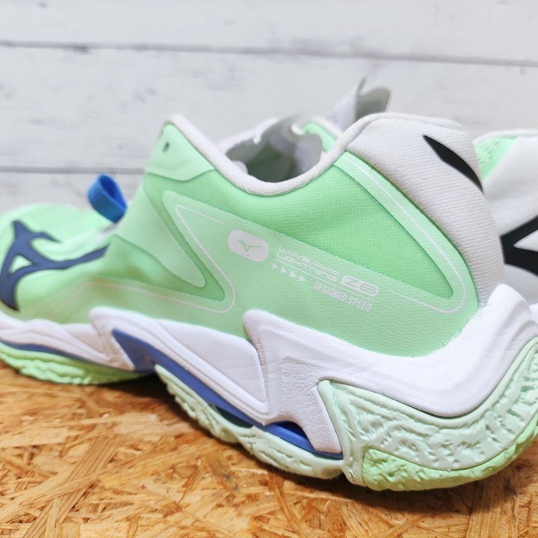 ミズノ バレーシューズ ウェーブ ライトニング Z8 ミントグリーン 27cm