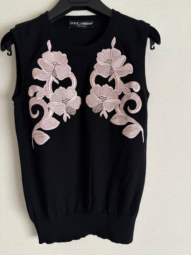 ドルチェ&ガッバーナ 黒ニットアンサンブルLサイズ