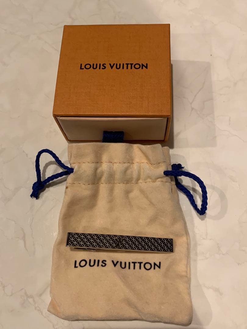 Louis Vuitton ヴィトン　ネクタイピン