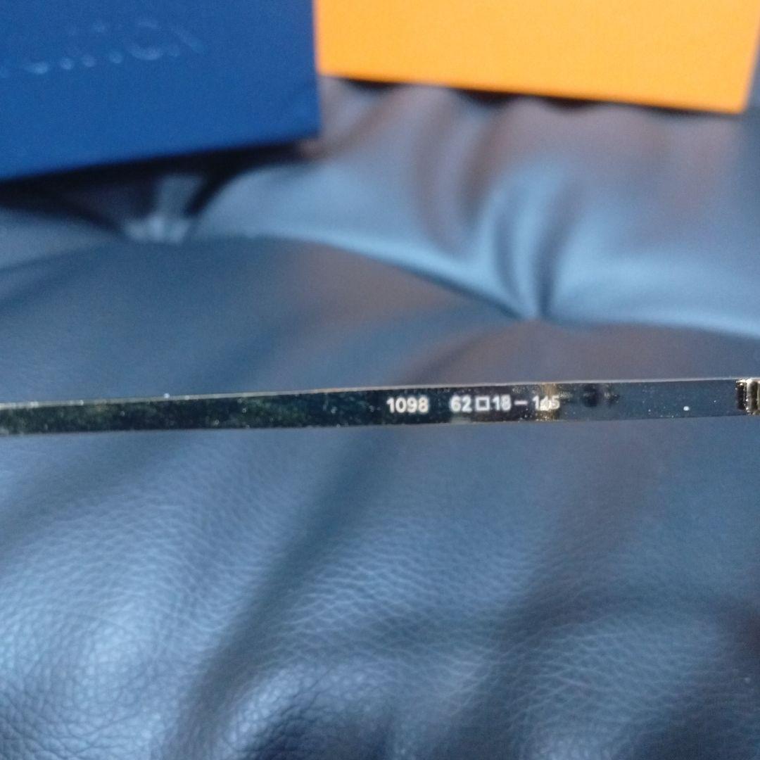 LOUIS VUITTON ブルーサングラス ゴールデンマスク