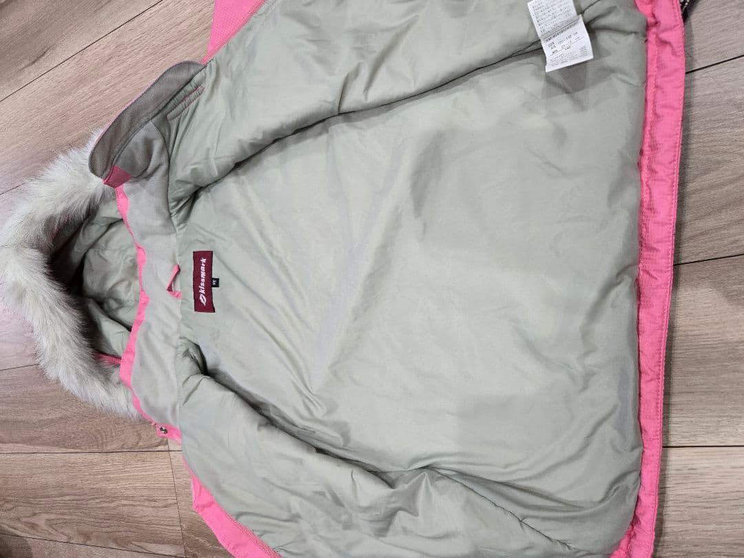 新品未使用　キスマーク140センチ　スキーウェ