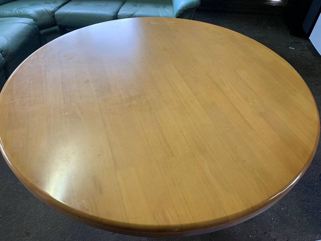 ♦️IKEAコーナーソファ　丸テーブル