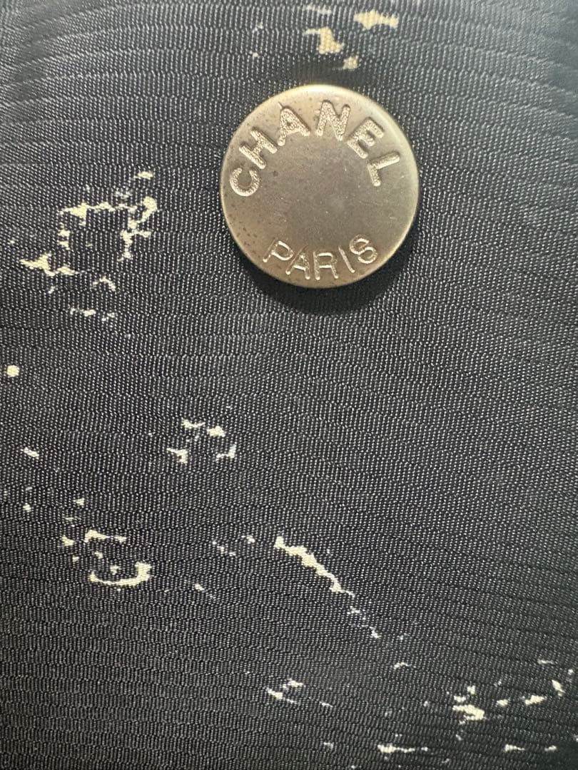 CHANEL の旧トラベルライントートバッグ　ブラック