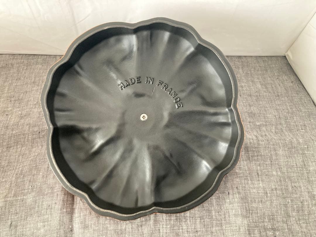 STAUB鍋　パンプキンココット24センチ シナモン