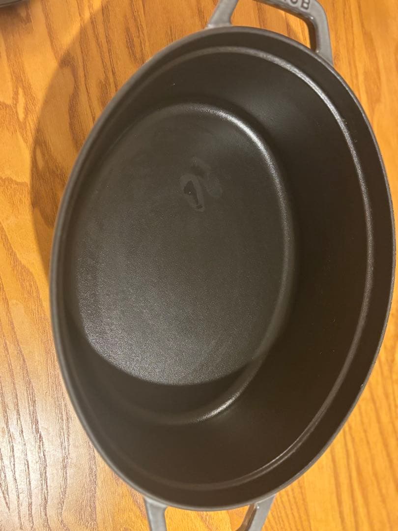 ストウブstaubピコココットオーバルグレー 29cm両手鋳物ホーロー鍋IH対応