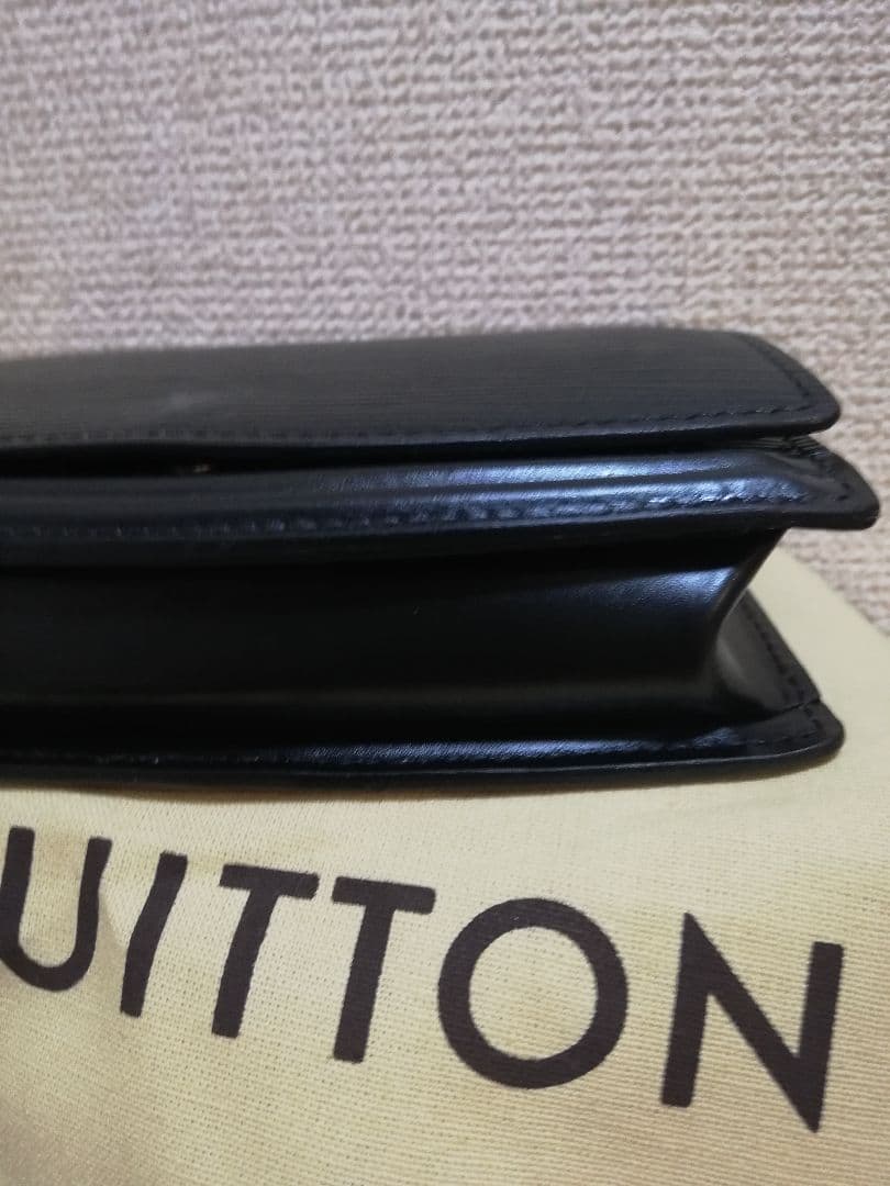 ルイ ヴィトン Louis Vuitton エピ ティルシット　ノワール