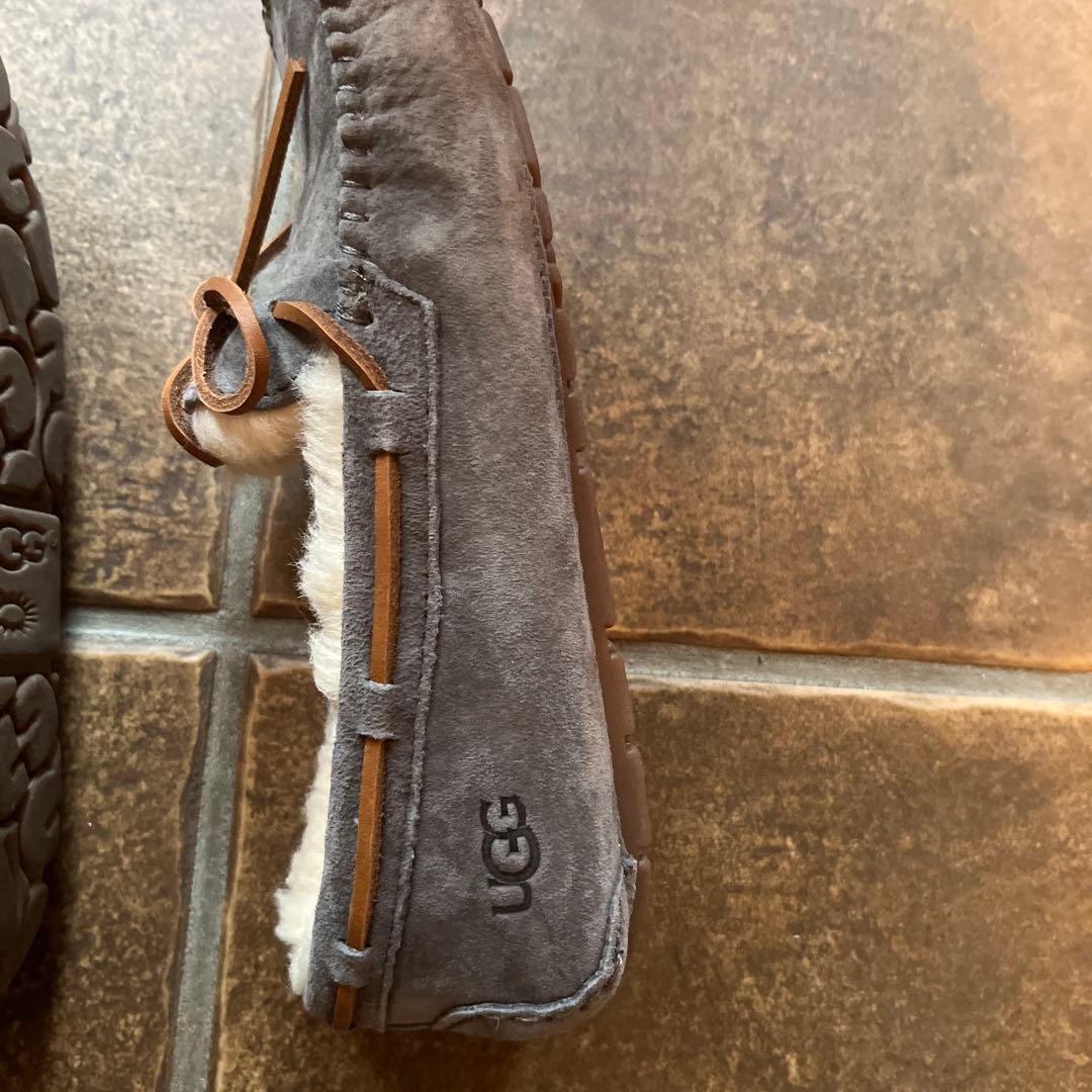 美品　試着のみUGG ANSLEY アンスレー ライトグレー 23cm