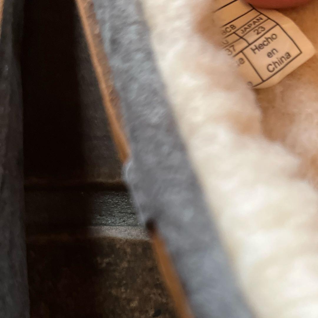 美品　試着のみUGG ANSLEY アンスレー ライトグレー 23cm