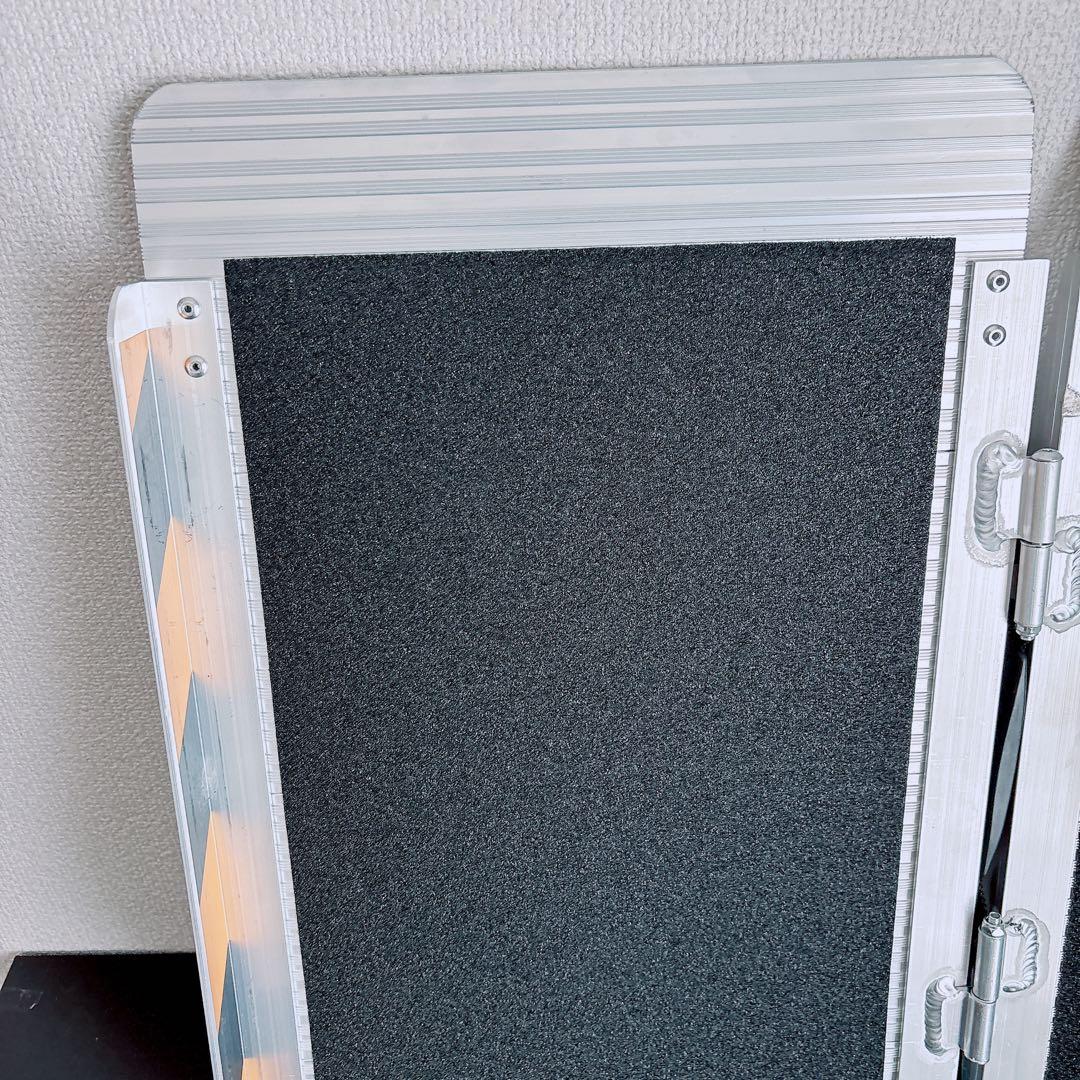 アルミ製折りたたみスロープ 車椅子　バイク　台車などに　新品保管品　ラダー