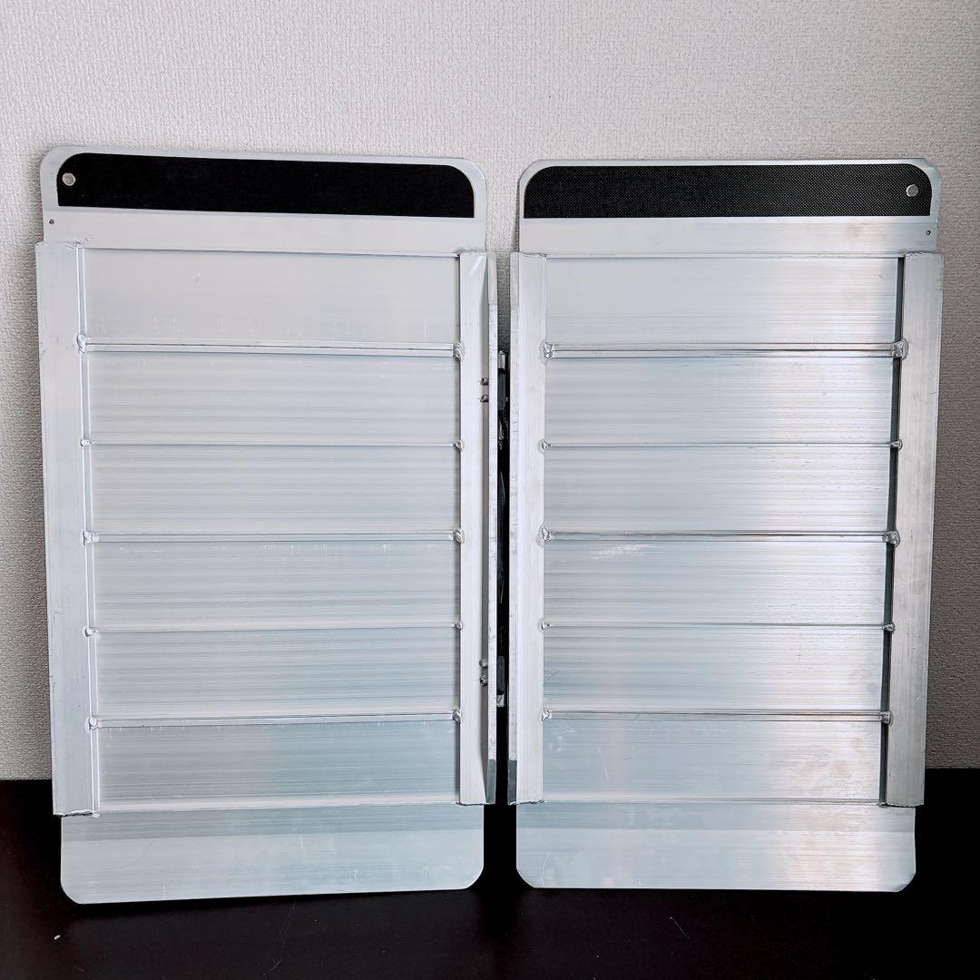 アルミ製折りたたみスロープ 車椅子　バイク　台車などに　新品保管品　ラダー