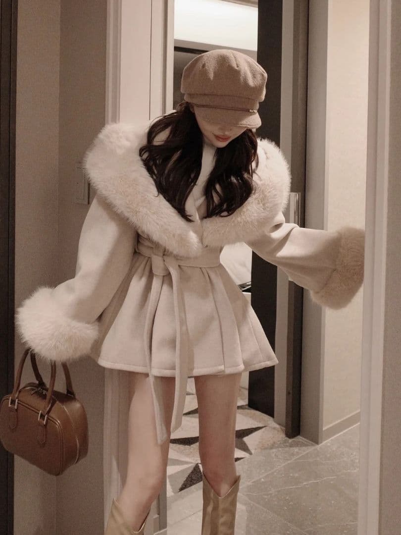 新品タグ付♥️Darich ダーリッチ ウエストベルトプリンセスラインコート