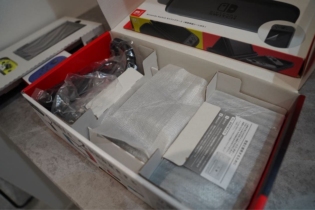 Nintendo Switch 本体　コントローラー交換済み