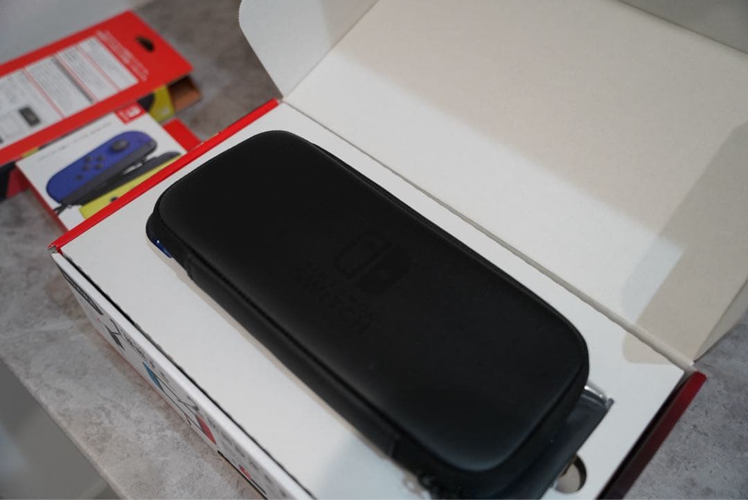 Nintendo Switch 本体　コントローラー交換済み