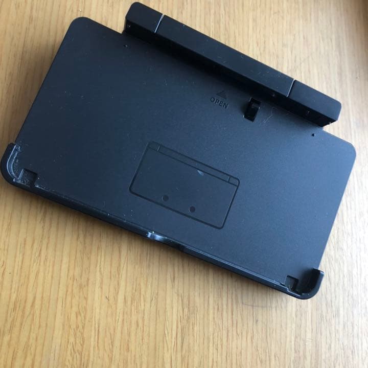 3DS ニンテンドー 美品 置型充電器付き