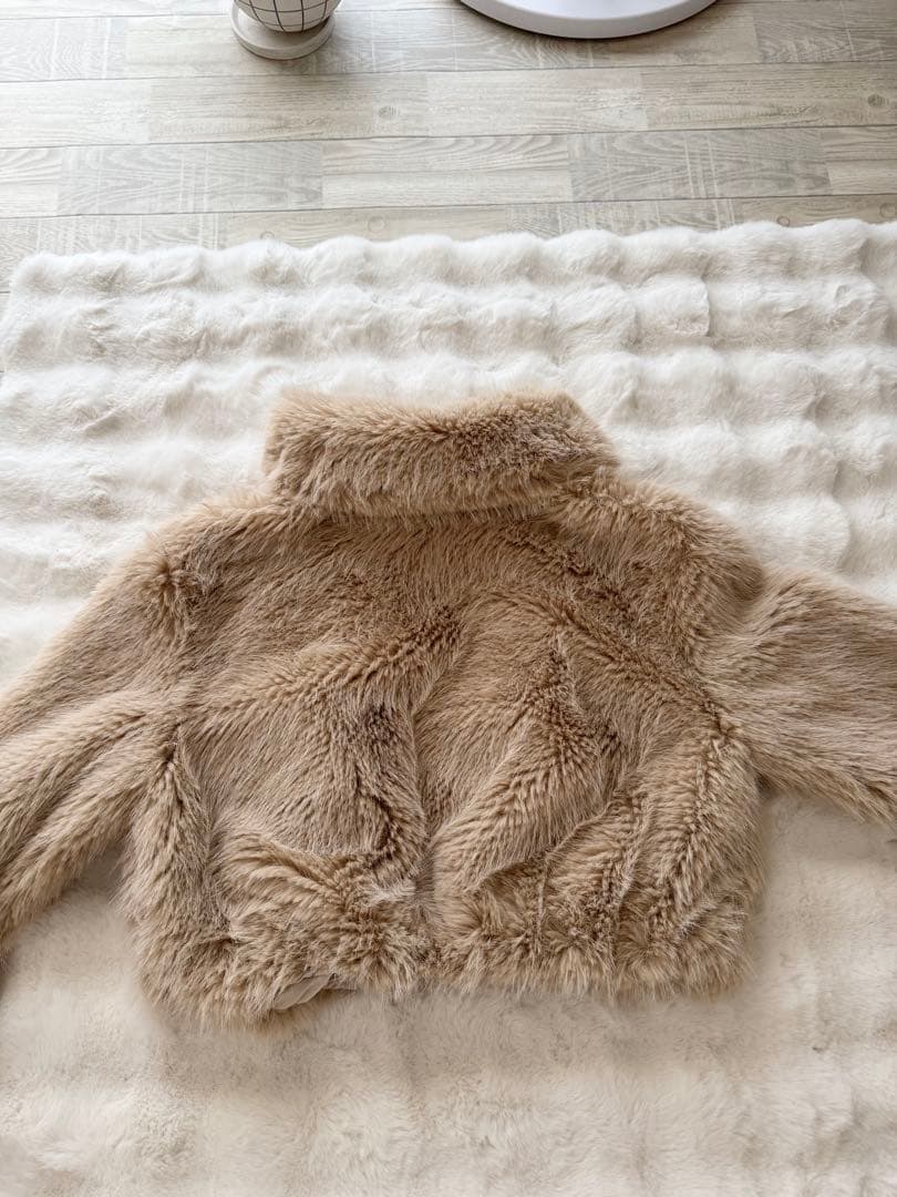 ファーコート、アウター