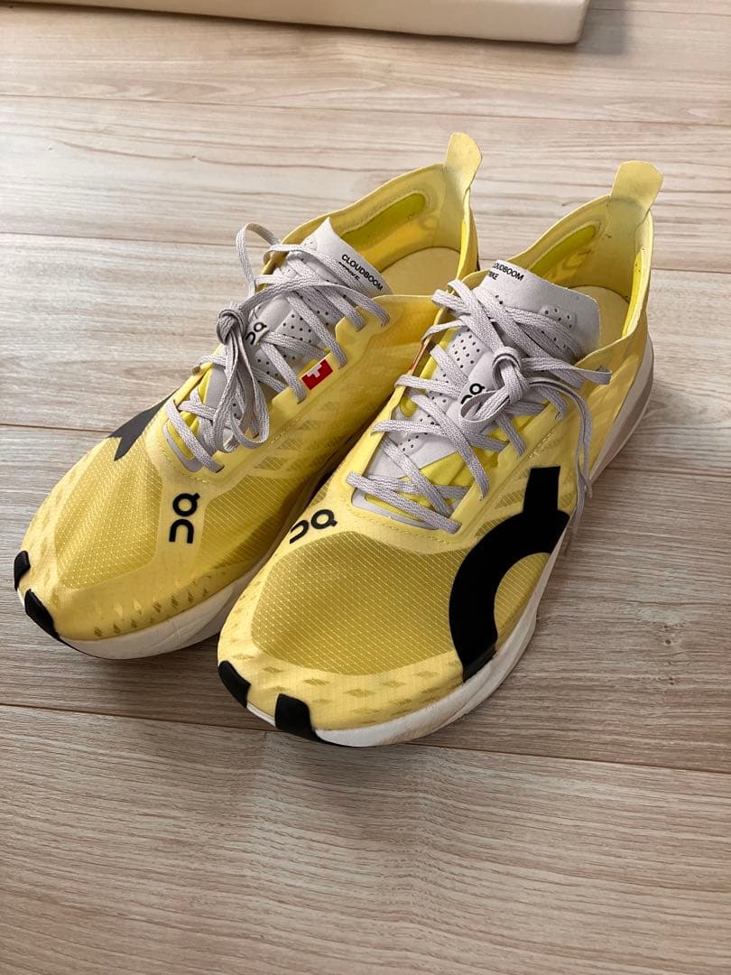 1*n様 走行15キロ　On cloudboom strike 26cm