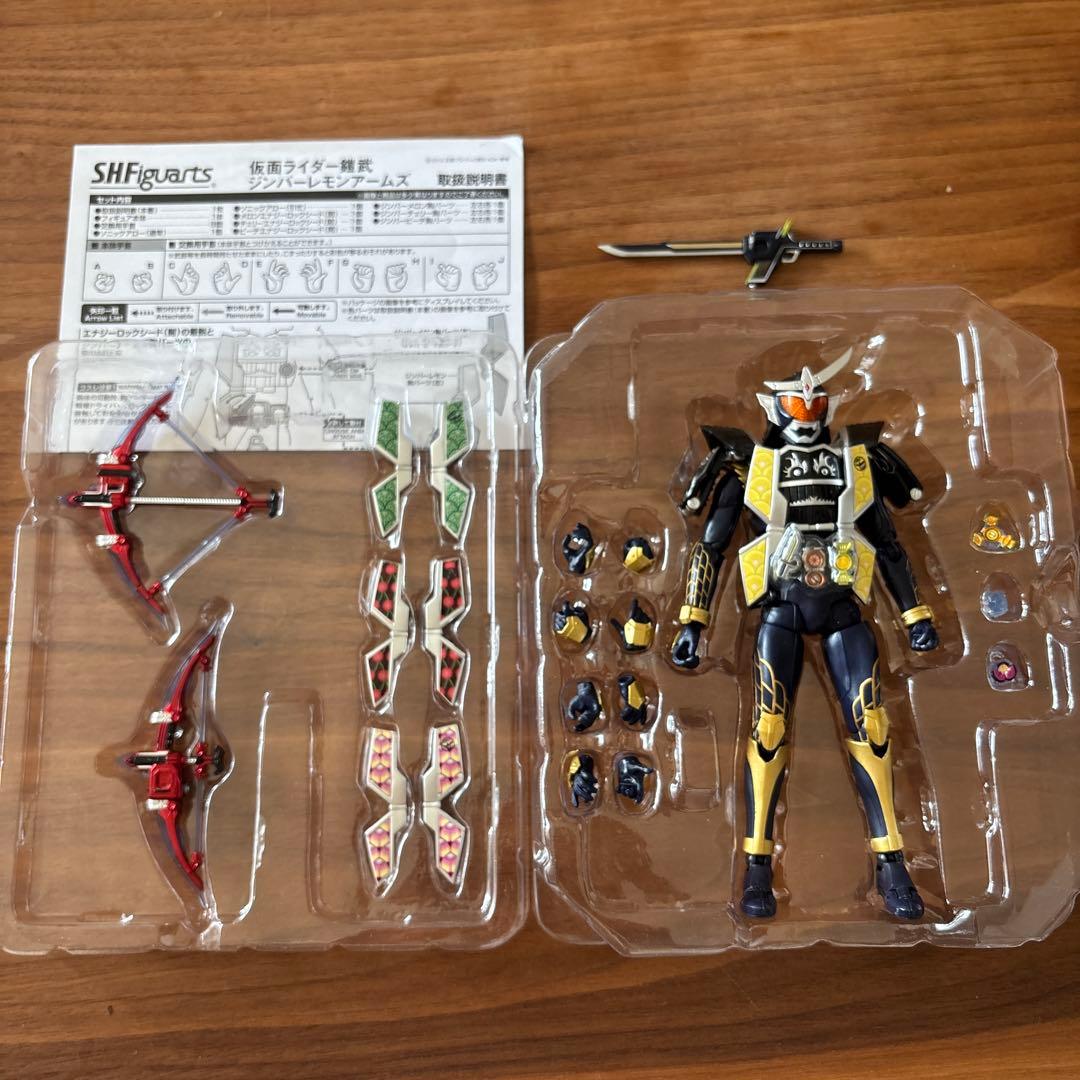 s.h.figuarts 仮面ライダー鎧武　セット