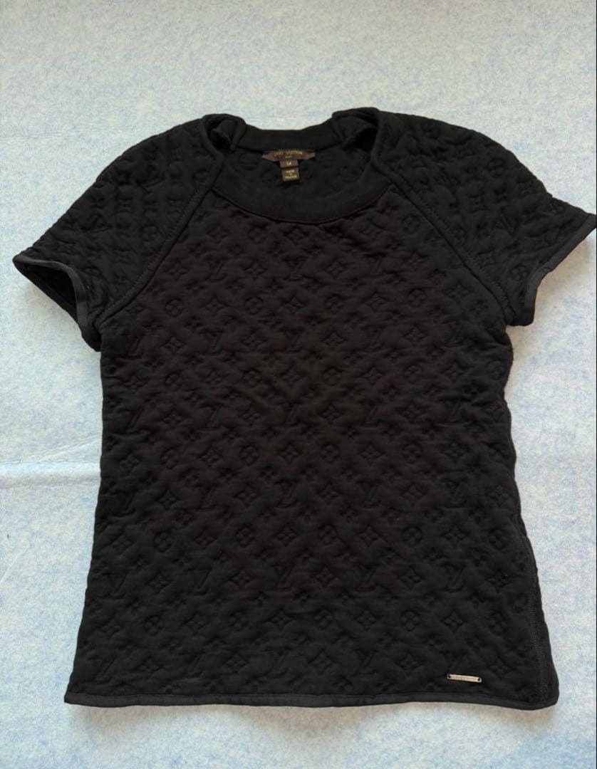 再値下げ！！ルイヴィトン モノグラ厶 LV エンボス加工 トップス スウェット
