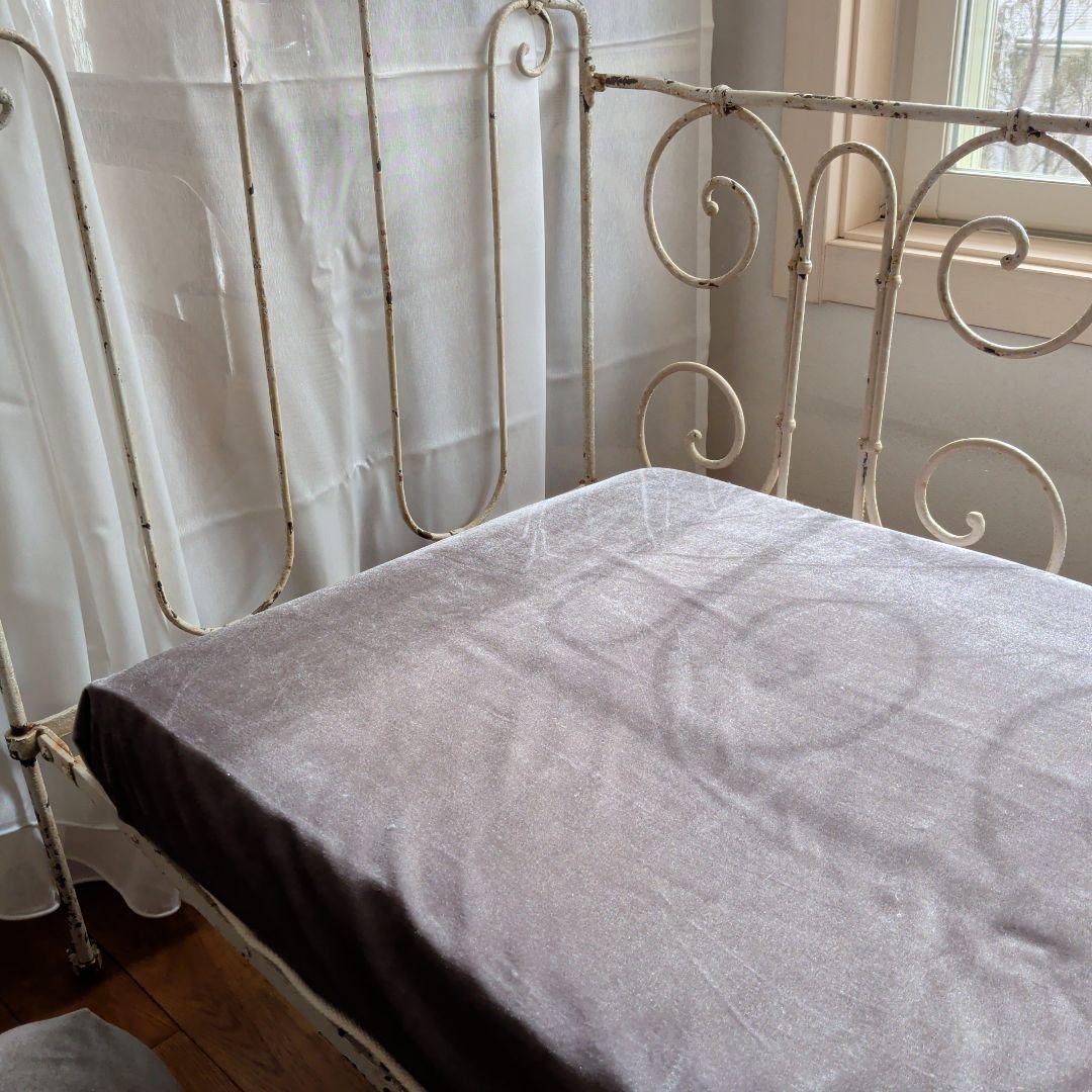 フレンチアンティーク　アイアンベビーベット　ホワイト