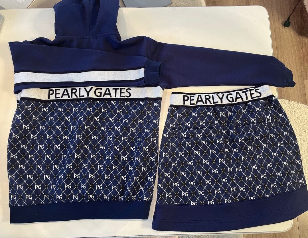 パーリーゲイツ　セットアップ(パーカー×スカート)