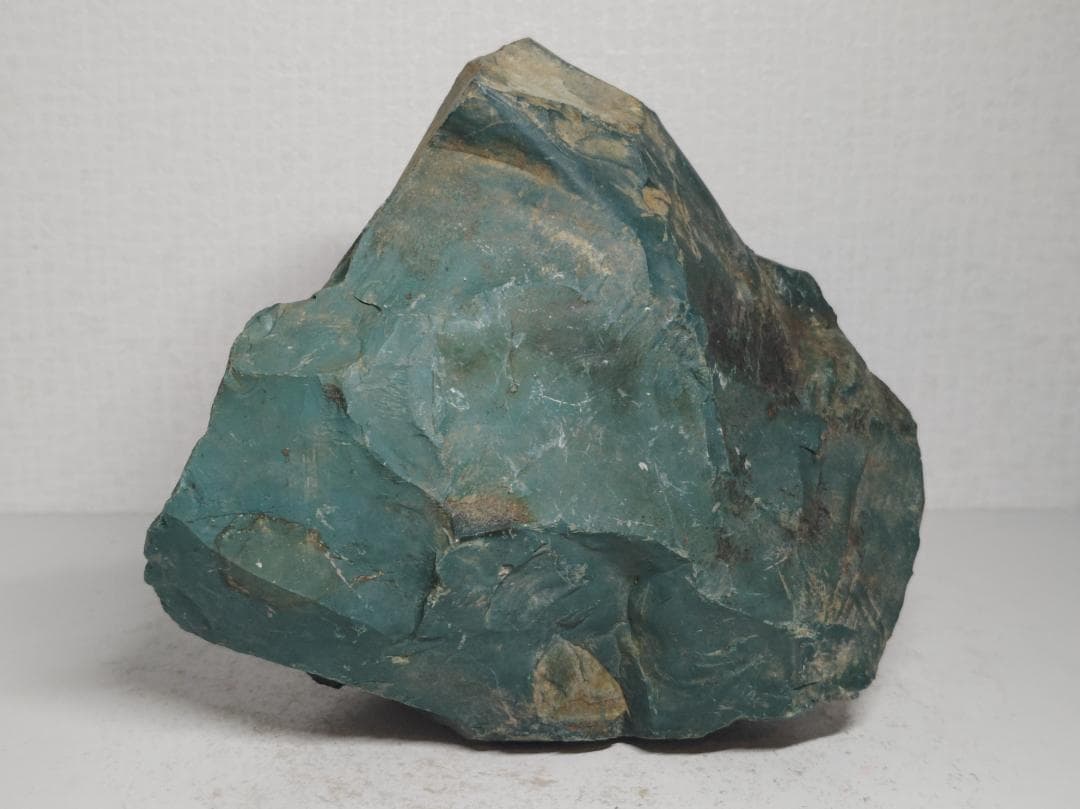 出雲石 4kg 碧玉 青瑪瑙 原石 鑑賞石 自然石 誕生石 鉱物 鉱石 水石