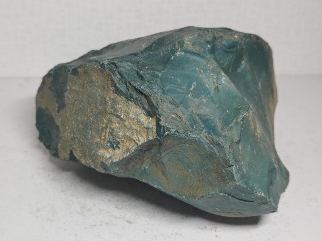 出雲石 4kg 碧玉 青瑪瑙 原石 鑑賞石 自然石 誕生石 鉱物 鉱石 水石