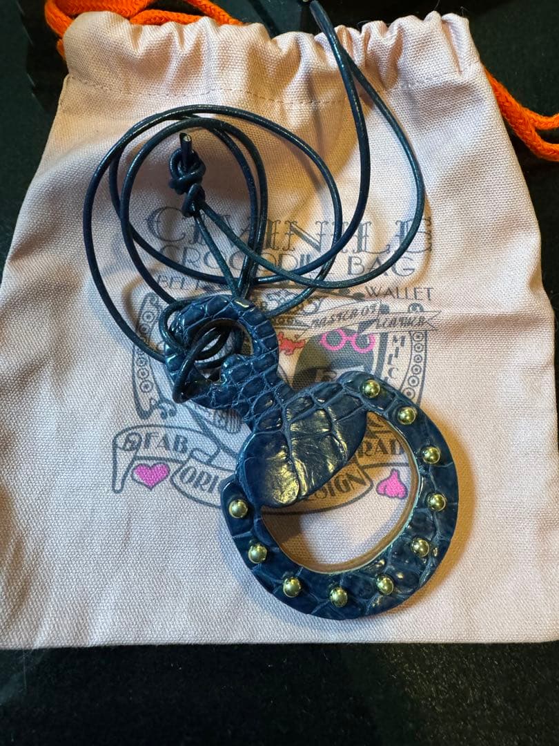 チビナイル　馬蹄チャーム&バングル　黒　クロコダイル　ペンダントのおまけ付き