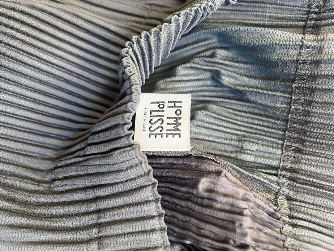 オムプリッセ HOMME PLISSE プリーツパンツ