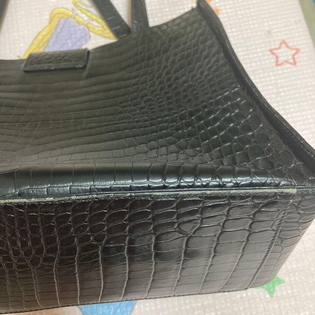 FERRAGAMO【フェラガモ】　EE-21 0240 型押し　かばんレディース