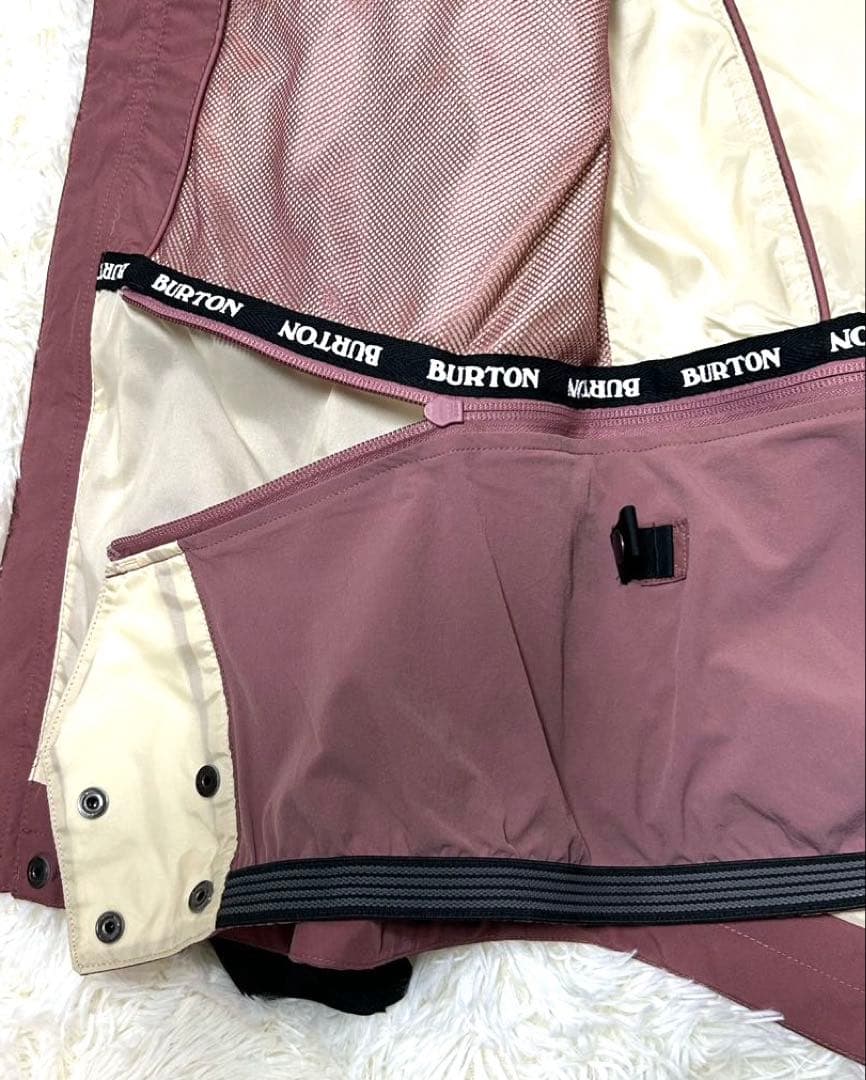 Burton ゴアテックス　フード付きジャケット Mサイズ　ピンク
