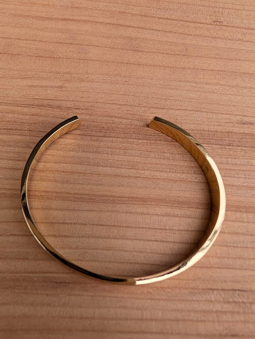 Ｋ１８バングル　ハンドメイド　鍛造