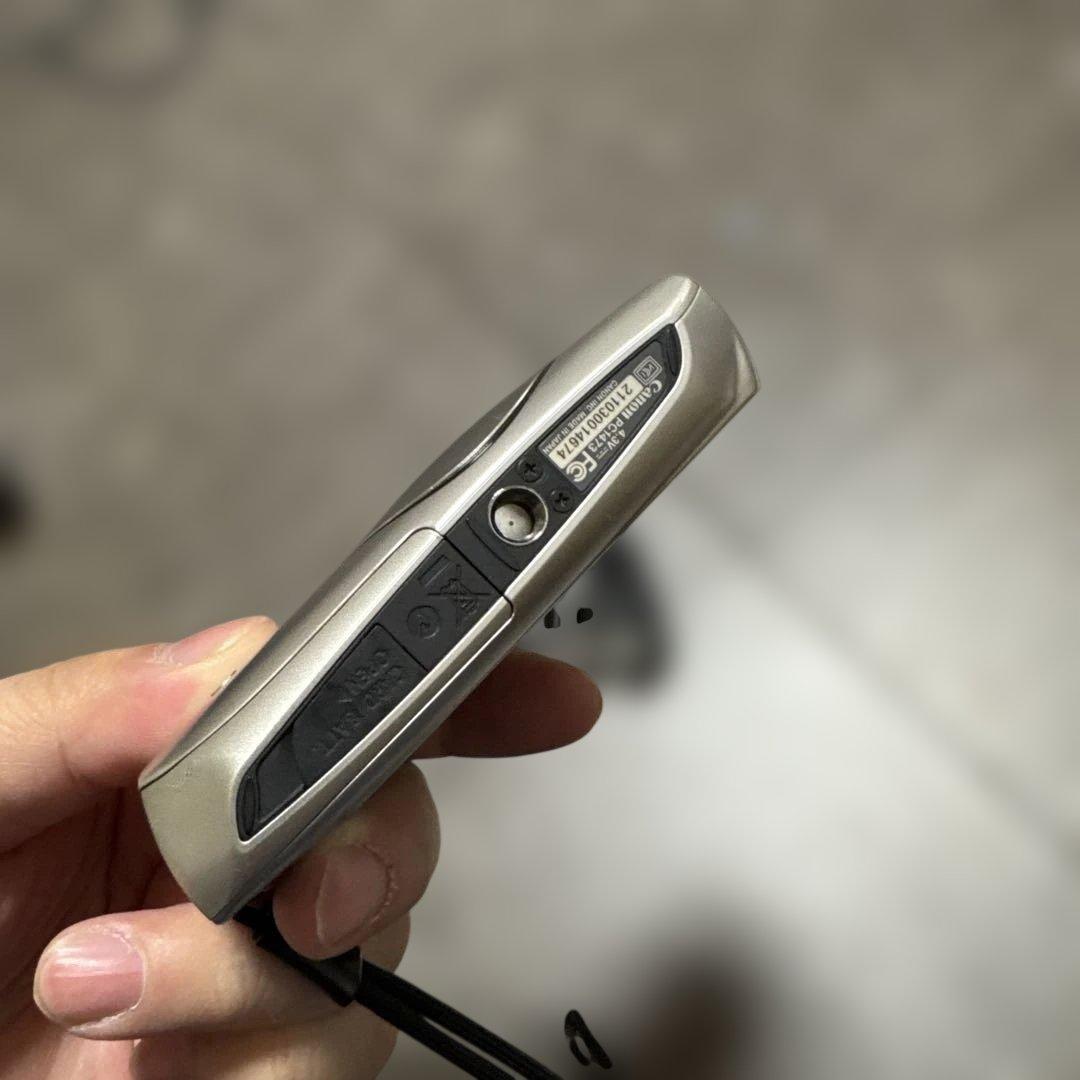 美品【コンパクトデジタルカメラ】Canon IXY 30S