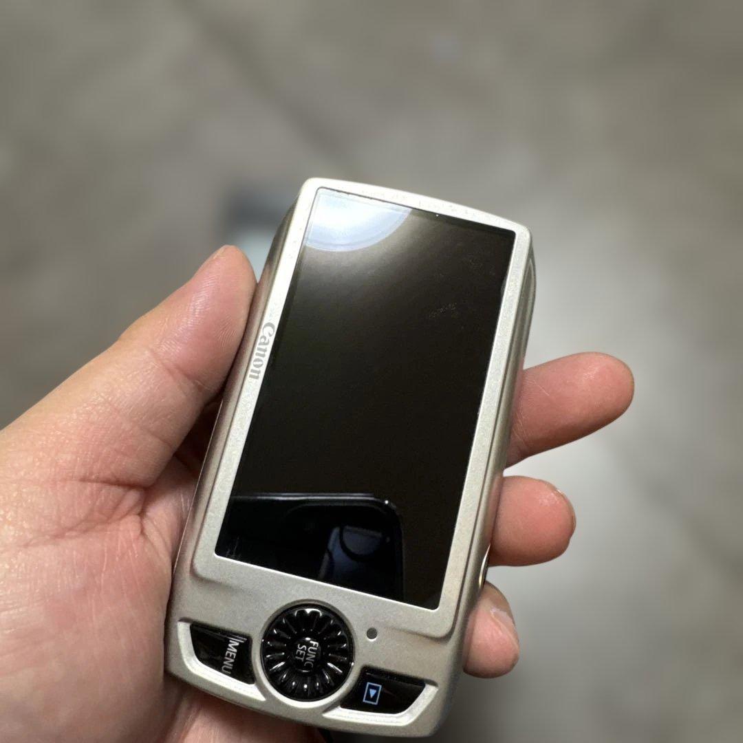 美品【コンパクトデジタルカメラ】Canon IXY 30S