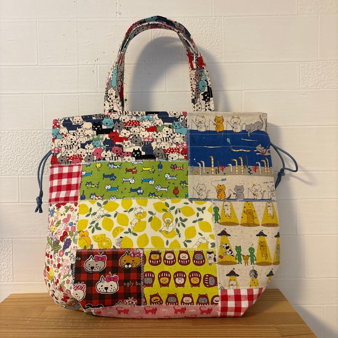 感謝価格　猫柄　パッチワーク　トートバッグ　エコティッシュカバー　巾着