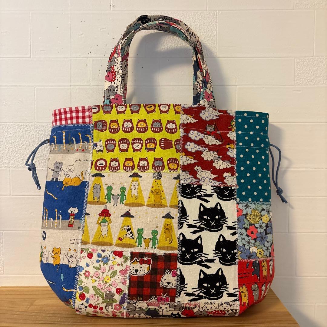 感謝価格　猫柄　パッチワーク　トートバッグ　エコティッシュカバー　巾着