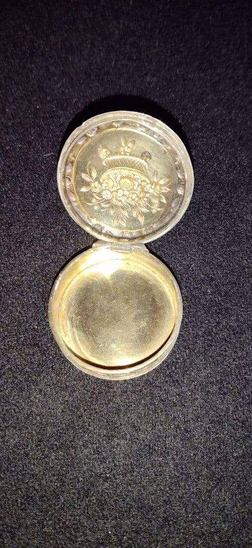 アンティーク　フレンチ　シルバー　ピルケース