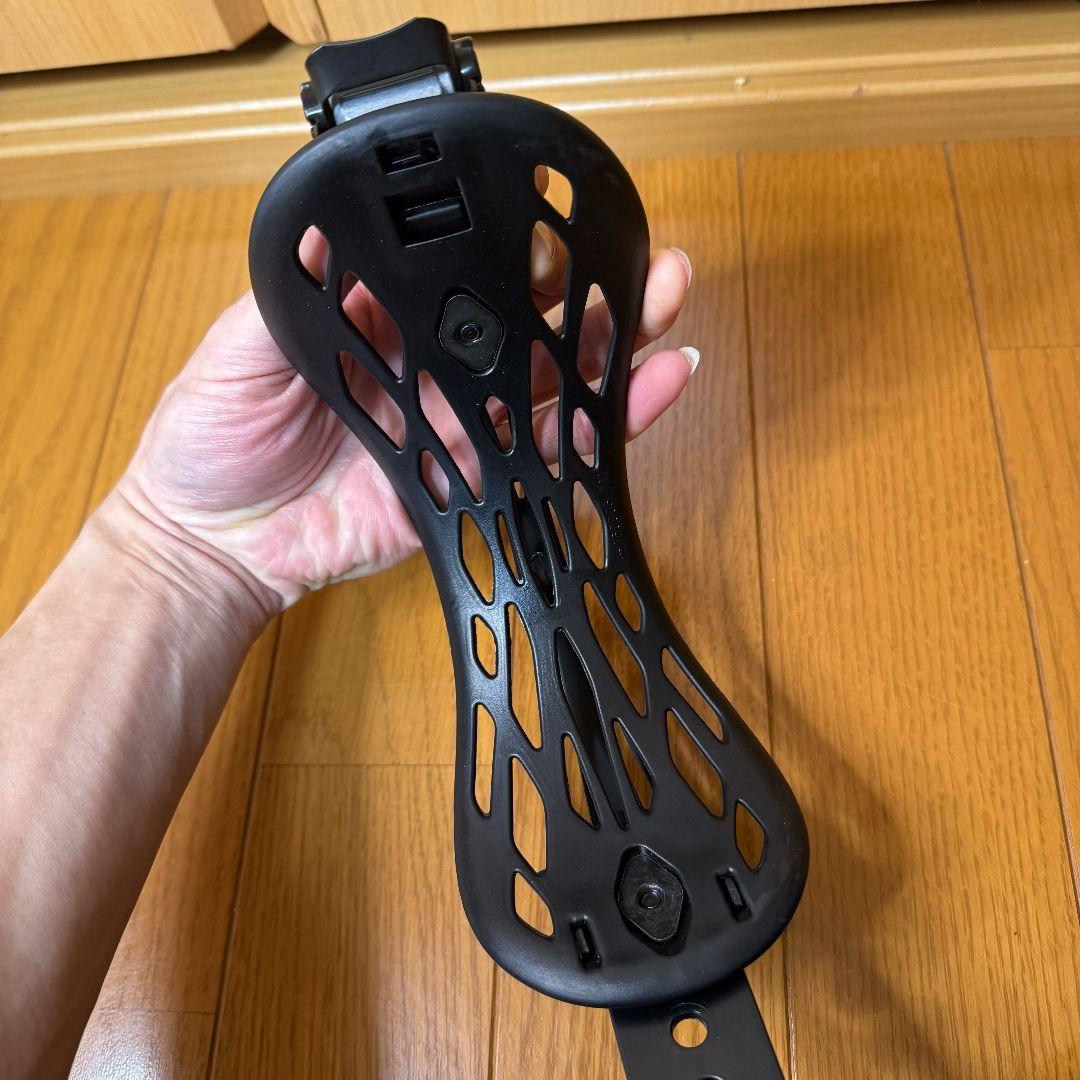 美品 BURTON CARTEL Mサイズ グラトリ