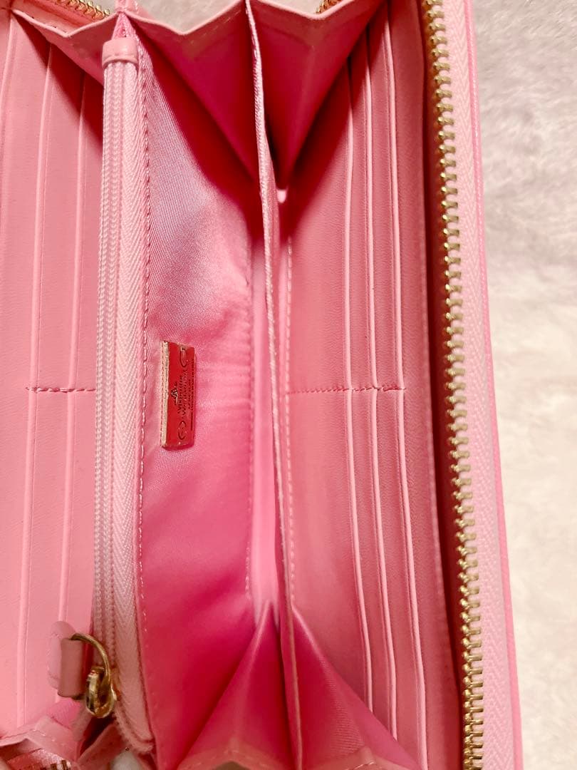 ゅ*様 【美品・最終値下げ】Vivienne Westwood 長財布 ピンク｜